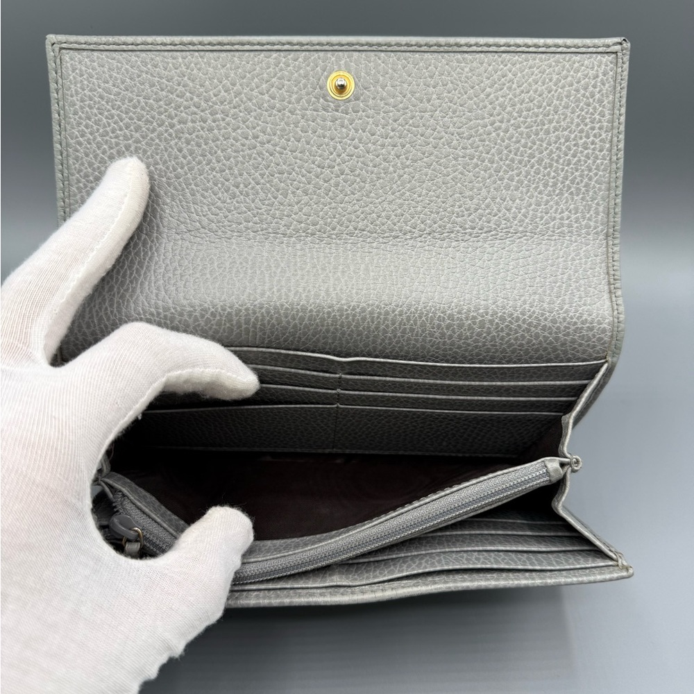 Authentic Gucci Grey Pebbled Leather Marmont - Picture 6 of 11